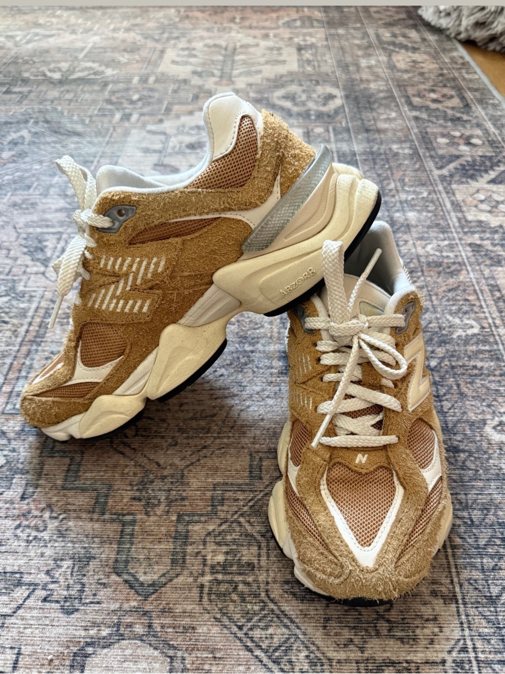 New Balance 9060 Sneakers